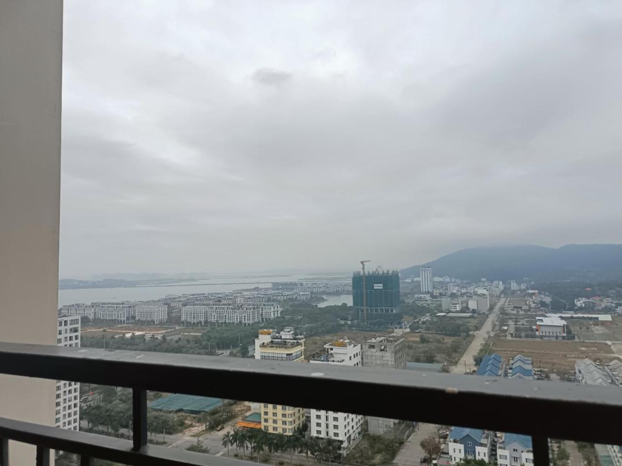 Thuy Ha Long Homestay Exterior photo